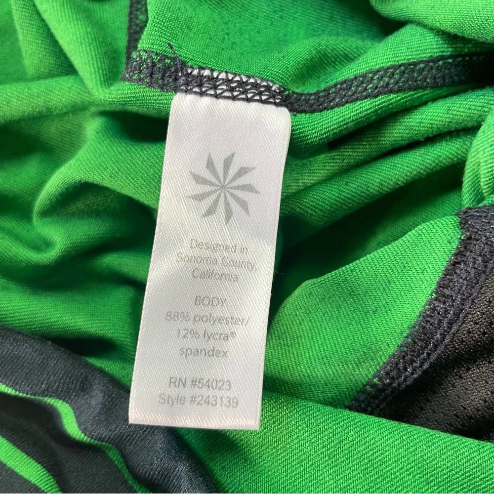 Athleta navy blue and green stripe cropped leggings size small